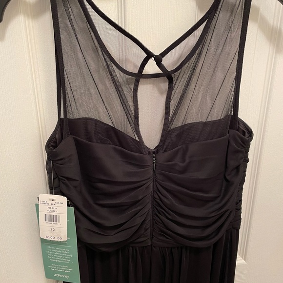 NWT Black Gown - Picture 4 of 5